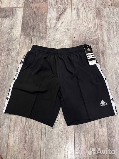 Шорты Adidas 48 размер
