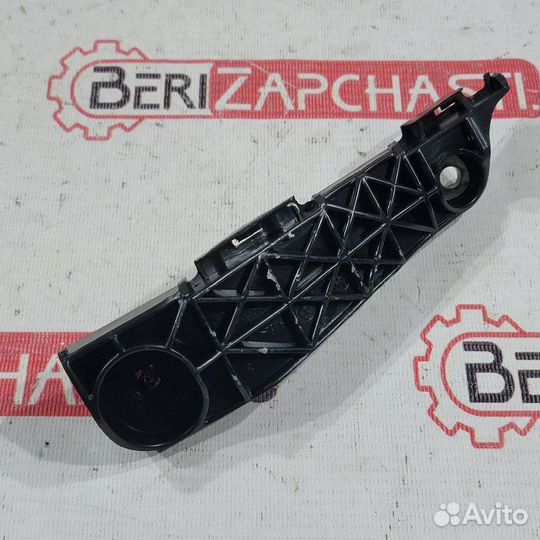 Кронштейн бампера передний правый Toyota Rav 4 A30