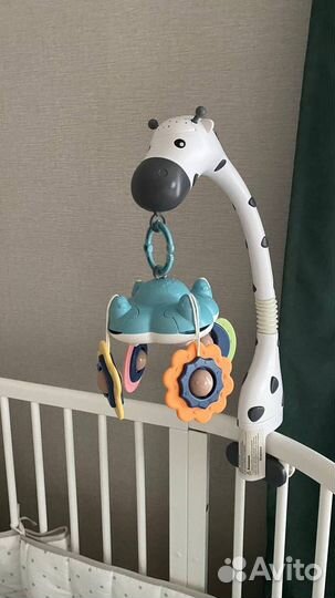 Музыкальный мобиль на кроватку