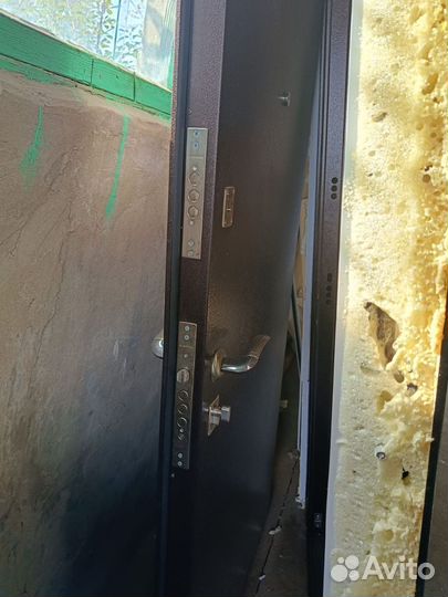 Дверь входная металлическая уличная