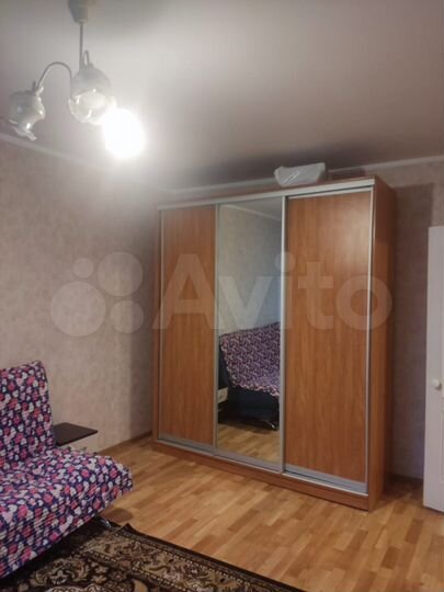 2-к. квартира, 61 м², 4/17 эт.