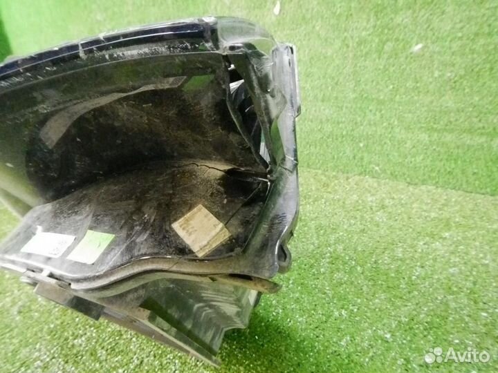 Фара правая Land Rover Discovery Sport