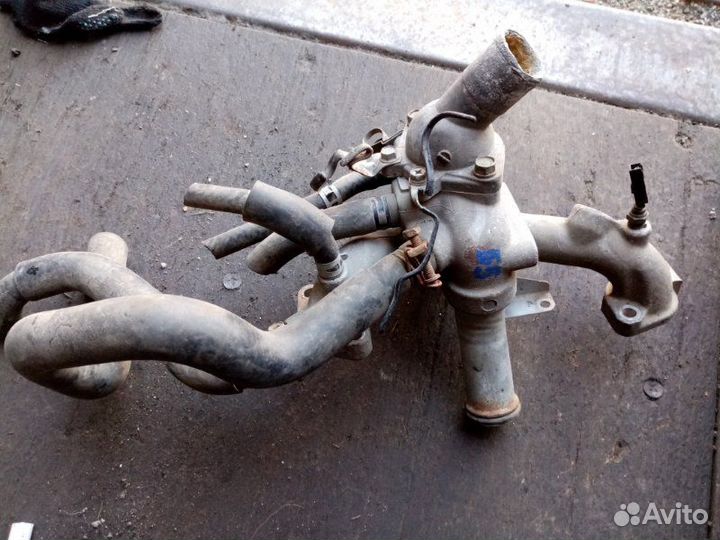 Корпус термостата Mitsubishi Galant E5 1.8 1993