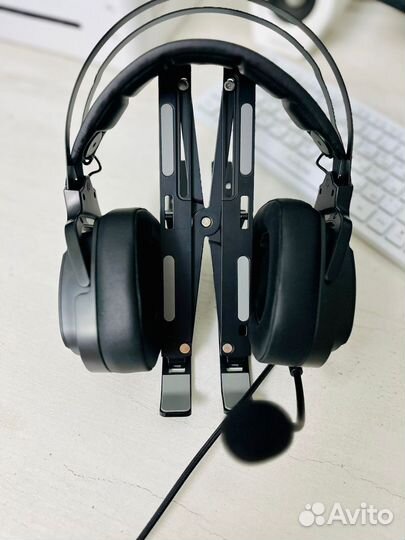 Проводные наушники