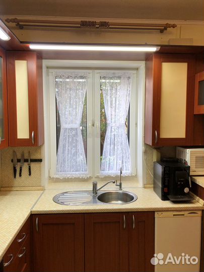 Продам кухонный гарнитур бу