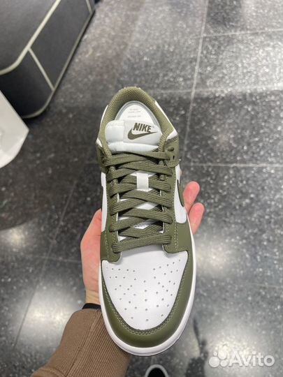 Nike Dunk Low Medium Olive