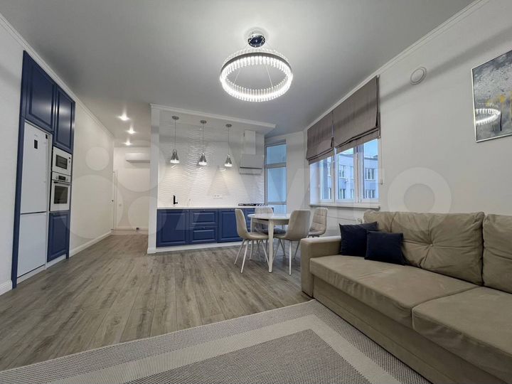 3-к. квартира, 100 м², 7/8 эт.