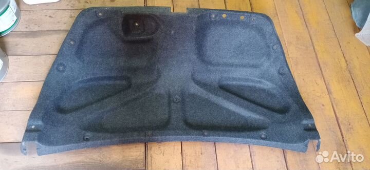 Обшивка крышки багажника Toyota Camry 30