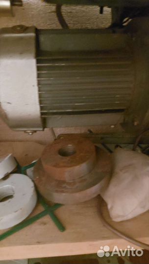 Швейная машина