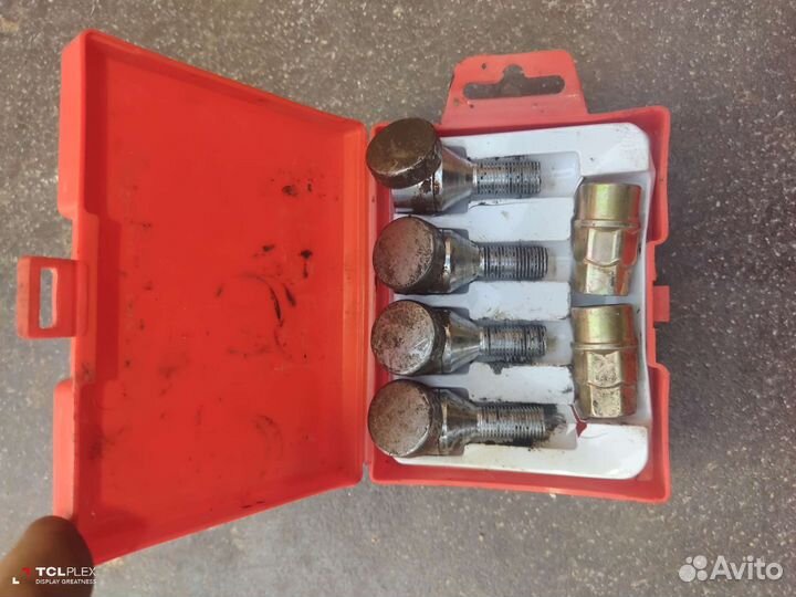 Шаровая и секретки