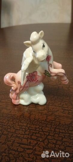 Статуэтка Лошадка