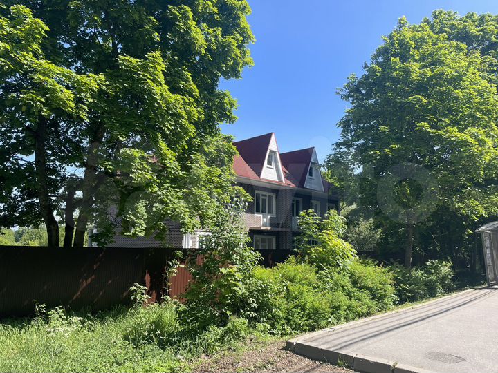 Коттедж 500 м² на участке 15 сот.