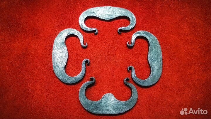 Кресало (огниво) калачевидное с язычком кованое