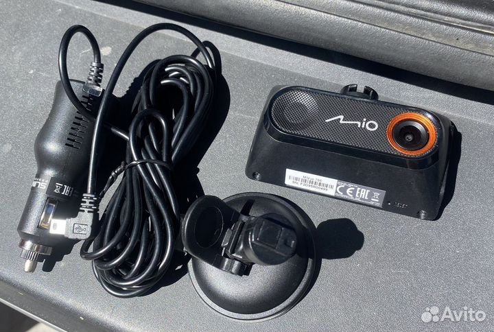 Автомобильный регистратор Mio MiVue 786 GPS