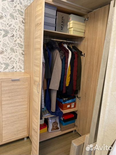 Мебель в прихожую бу