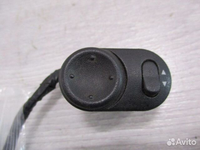 Блок управления стеклоподъемником передний левый