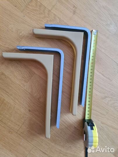 Кронштейн для полки