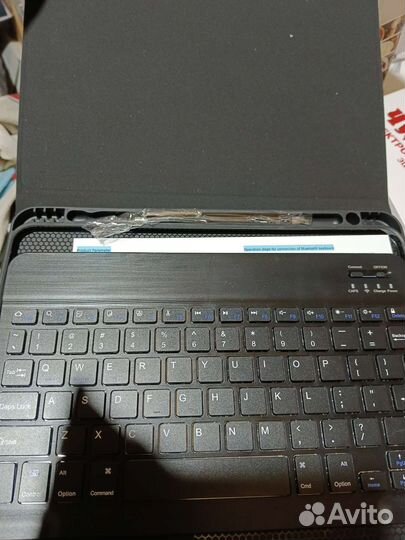 Чехол книжка с беспроводной клавиатурой для iPad