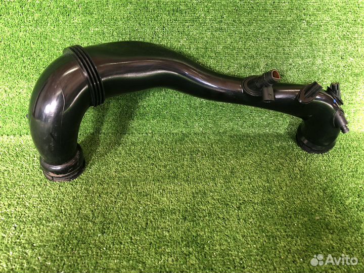 Патрубок воздушного фильтра Mercedes A2740900429