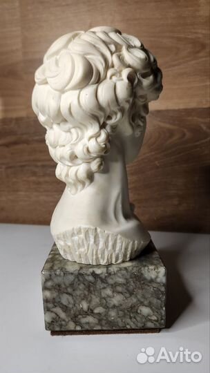 Бюст Давид Микеланджело алебастр / мрамор