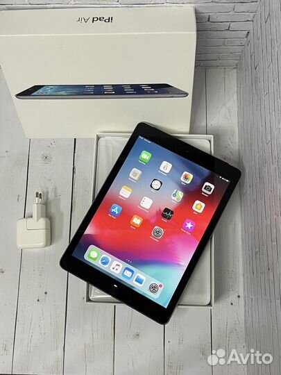 iPad AIR 64 гб