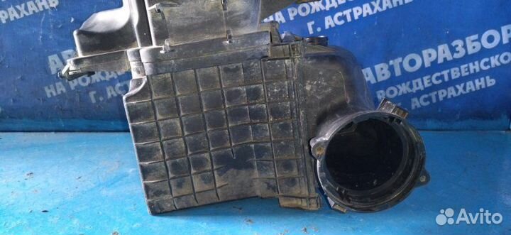 Корпус воздушного фильтра Bmw E65 седан N62B44