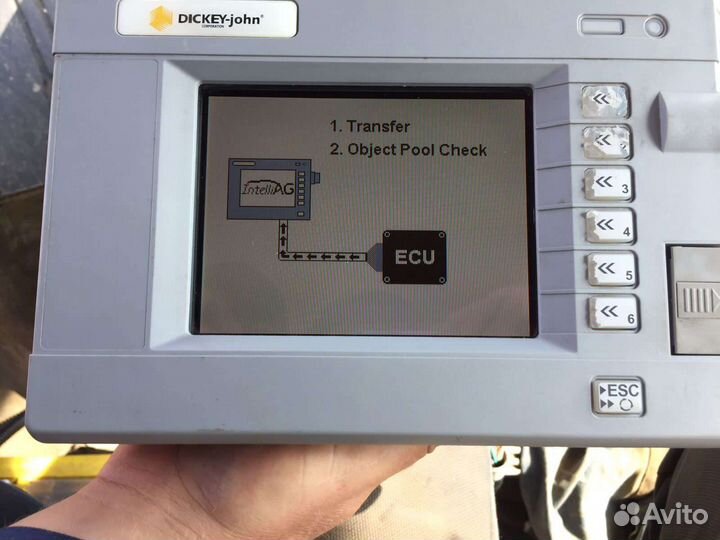 Dickey-john дисплей