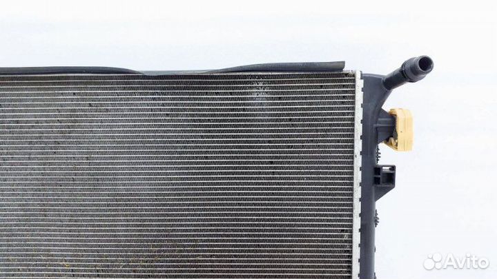 Б/У Б/У Радиатор дополнительный системы охлаждения