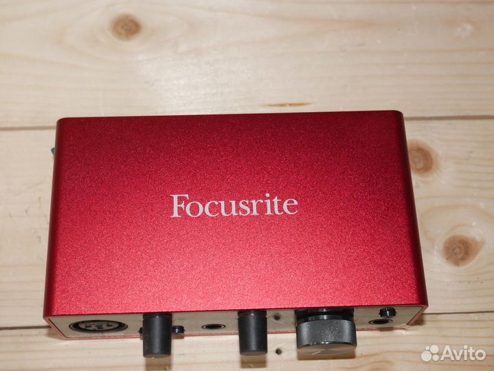 Focusrite Scarlett Solo 3rd Gen Звуковая Карта