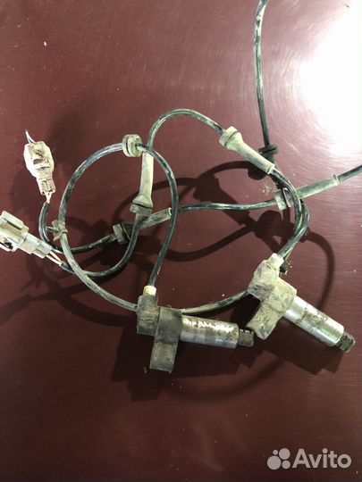 Датчик ABS задний правый Nissan Almera N16