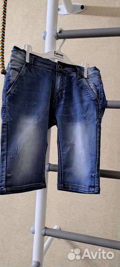 Джинсы и шорты на мальчика 140р