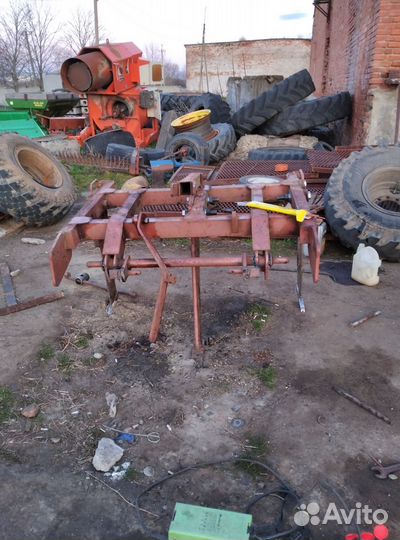 Плуг чизельный