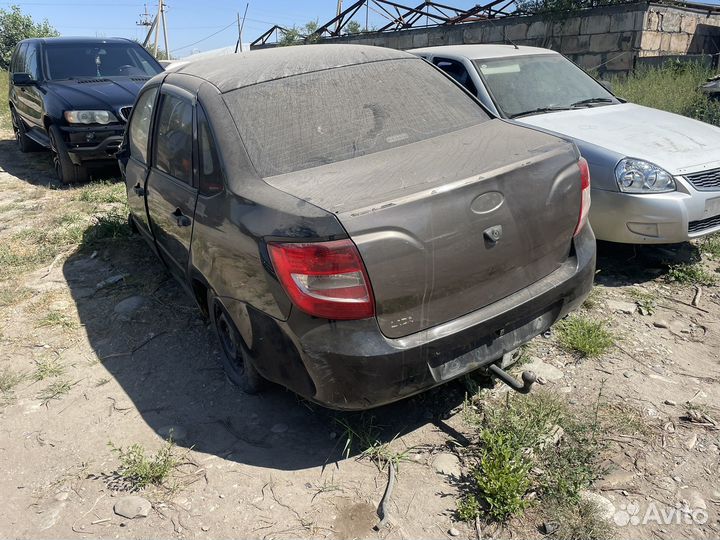 На разборе Лада Гранта