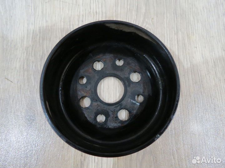 Шкив помпы Hyundai Solaris 2