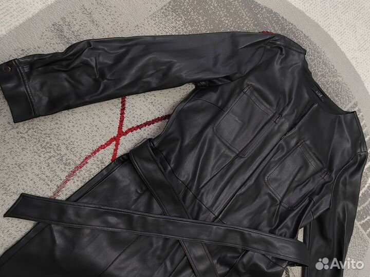 Комбинезон женский