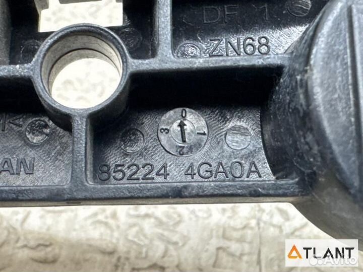 Крепеж бампера задняя правая nissan skyline