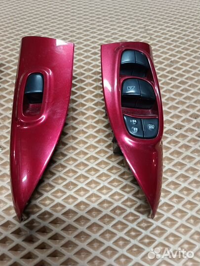 Блок управления стеклоподъемниками Nissan juke F15