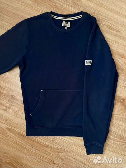 Свитшот weekend offender