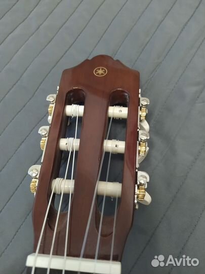 Классическая гитара Yamaha C40
