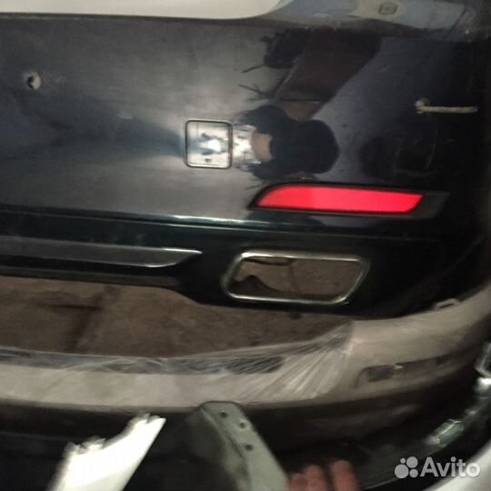 BMW 7 F01 F02 бампер задний 5 литровый в зборе. А