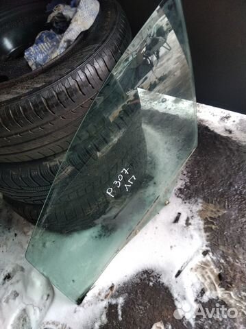 Стекло переднее левое Пежо 307