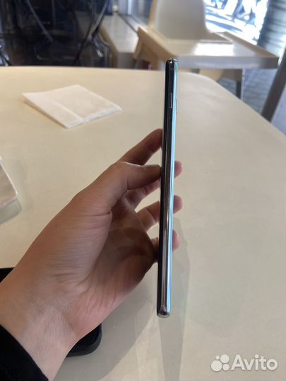 Samsung Galaxy S10+, 8/128 ГБ
