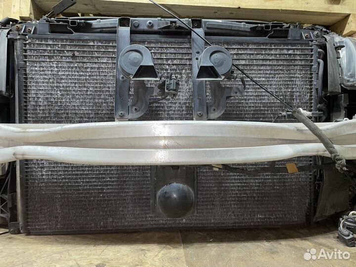 Кассета радиаторов Audi S8 d3