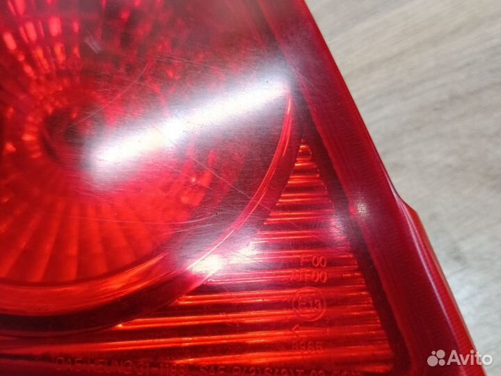 Фонарь задний внутренний левый Chevrolet lacetti