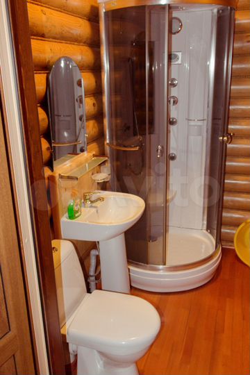 Комната 15 м² в 4-к., 1/2 эт.