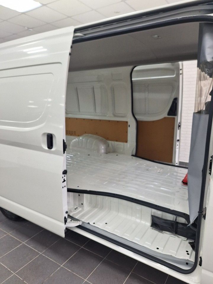 Toyota Hiace: фото из отзыва
