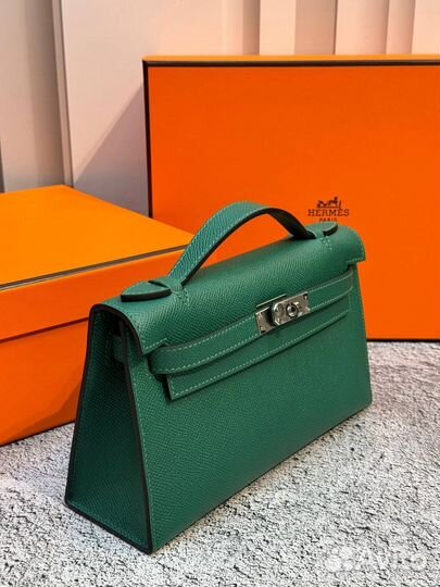 Hermes kelly pochette 22 cm green