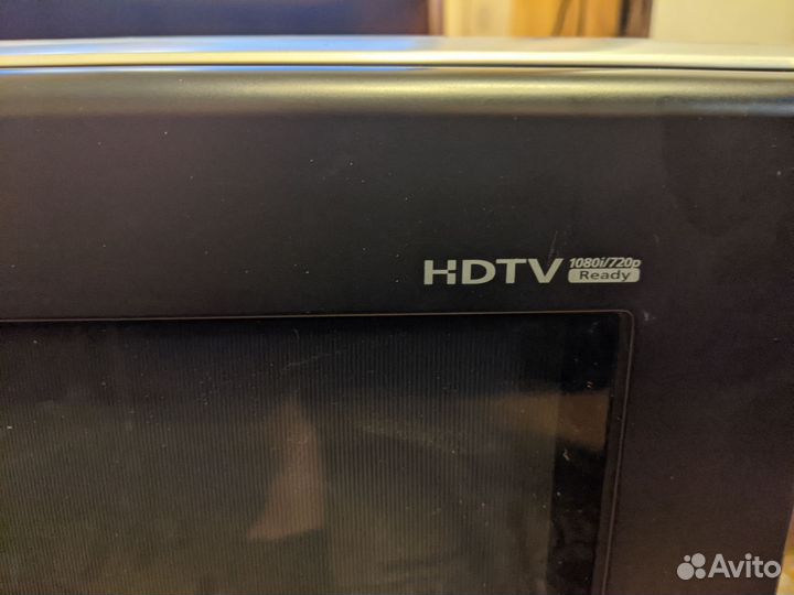 Телевизор Samsung ЭЛТ, показывает отлично