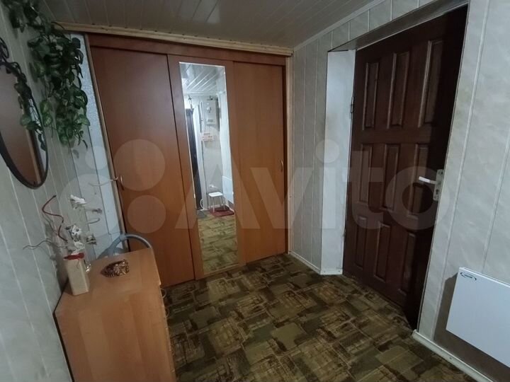 2-к. квартира, 57 м², 1/2 эт.