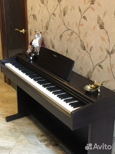 Цифровое пианино yamaha ydp-144R